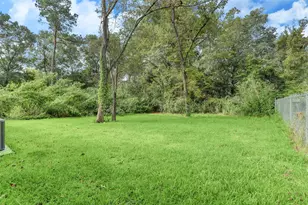 409 S 12th St, Conroe, TX 77301 - Photo 13