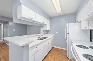 6415 South Lake Houston Pkwy, Houston, TX 77049 - Photo 5