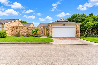 1719 Sullins Way, Houston, TX 77058 - Photo 1