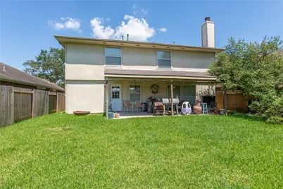 2888 Rocky Creek Lane, Dickinson, TX 77539 - Photo 3