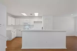 130 S Walden Elms Cir, Spring, TX 77382 - Photo 9