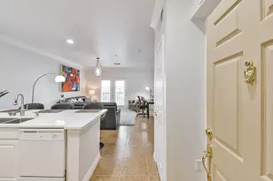 2400 McCue Rd, Houston, TX 77056 - Photo 15