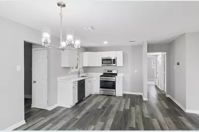 8646 Whitecastle Lane, Houston, TX 77088 - Photo 7