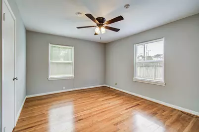 5519 Huisache Street, Houston, TX 77081 - Photo 29