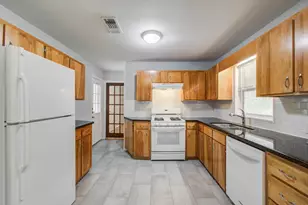 5519 Huisache St, Houston, TX 77081 - Photo 15