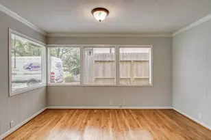 5519 Huisache St, Houston, TX 77081 - Photo 9