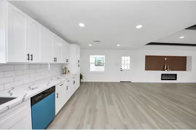 2701 Mustang Road, Alvin, TX 77511 - Photo 9