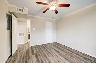 1600 W T C Jester Blvd, Houston, TX 77008 - Photo 5