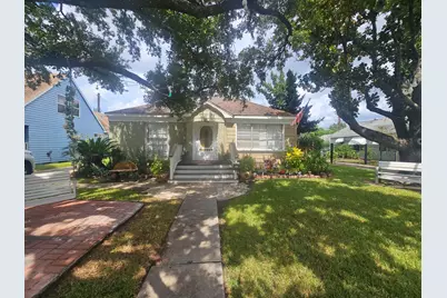 6427 Pinehurst Drive, Houston, TX 77023 - Photo 1