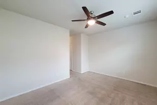 4918 Purple Wisteria Ln, Spring, TX 77373 - Photo 5