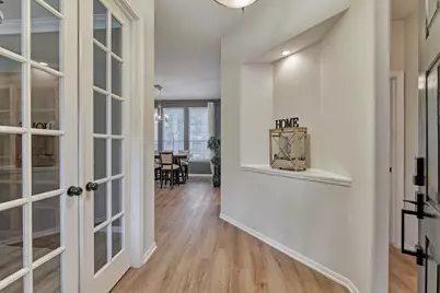 3 E Night Heron Place, The Woodlands, TX 77382 - Photo 5