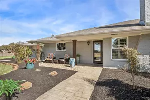 2489 Bartlett Rd, Sealy, TX 77474 - Photo 9