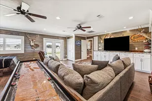 2489 Bartlett Rd, Sealy, TX 77474 - Photo 17