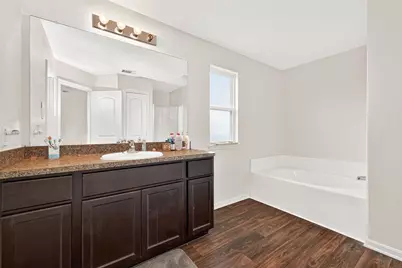 10538 Pine Landing Drive, Houston, TX 77088 - Photo 7