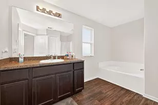10538 Pine Landing Dr, Houston, TX 77088 - Photo 7