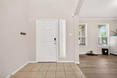 8 Landscape Court, Conroe, TX 77301 - Photo 3