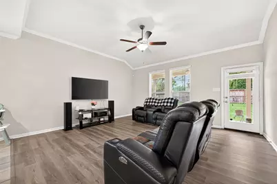 8 Landscape Court, Conroe, TX 77301 - Photo 7