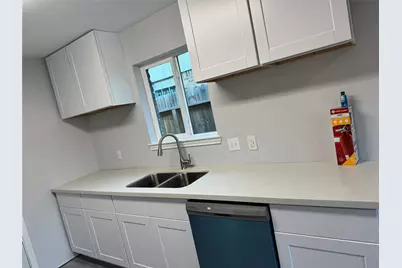 8710 Valley Flag, Houston, TX 77078 - Photo 13