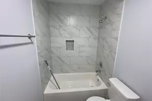 8710 Valley Flag, Houston, TX 77078 - Photo 17