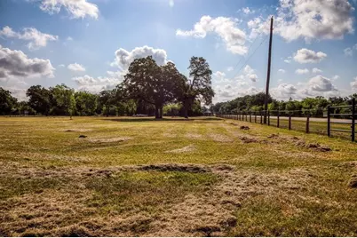 38196 Fm 1736 Road, Hempstead, TX 77445 - Photo 15