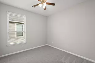 2547 Hawthorn Park Ct, Houston, TX 77038 - Photo 15