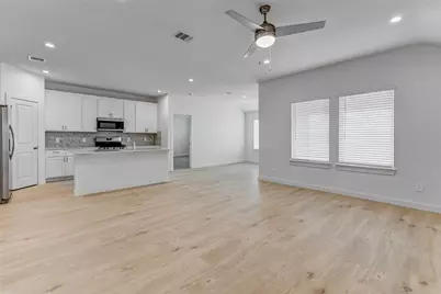 30307 Lighthouse Bluff Lane, Fulshear, TX 77441 - Photo 9