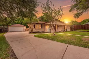 10802 Estelle Cir, Montgomery, TX 77356 - Photo 1