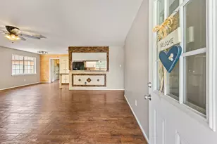 10802 Estelle Cir, Montgomery, TX 77356 - Photo 5