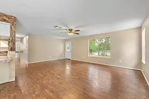 10802 Estelle Cir, Montgomery, TX 77356 - Photo 11
