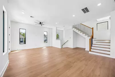 1329 W 22nd Street, Houston, TX 77008 - Photo 11