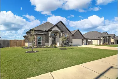11903 Champions Forest Drive, Mont Belvieu, TX 77535 - Photo 5