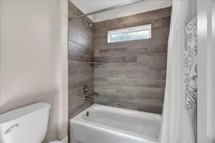 11903 Champion's Frst Dr, Mont Belvieu, TX 77535 - Photo 33