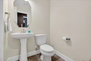 11903 Champion's Frst Dr, Mont Belvieu, TX 77535 - Photo 35