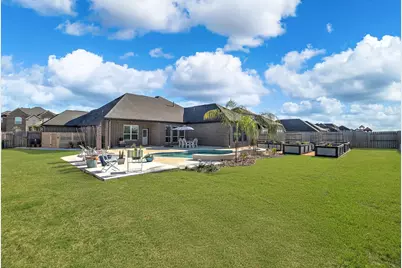 11903 Champions Forest Drive, Mont Belvieu, TX 77535 - Photo 37