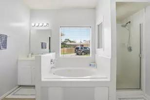 14603 Wynbourn Way, Houston, TX 77083 - Photo 17