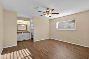 1807 Oaklawn St, Sugar Land, TX 77498 - Photo 11