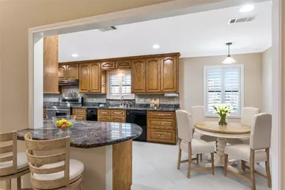 6603 Kury Lane, Houston, TX 77008 - Photo 13