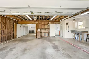 6603 Kury Ln, Houston, TX 77008 - Photo 39