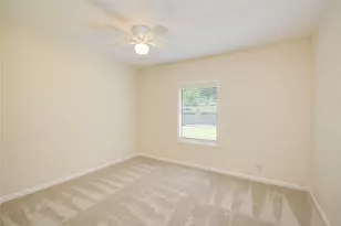 804 Chickasaw Dr, Conroe, TX 77316 - Photo 5