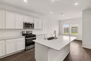 609 San Jacinto Trl, Dayton, TX 77535 - Photo 7