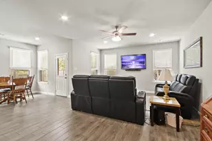 101 Buttonwood Ct, Conroe, TX 77318 - Photo 5