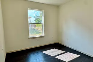 624 Luke Ave, Dayton, TX 77535 - Photo 9