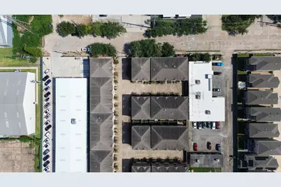 8715 Meadowcroft Drive #702, Houston, TX 77063 - Photo 19