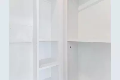 334 Eastwood Street, Houston, TX 77011 - Photo 33