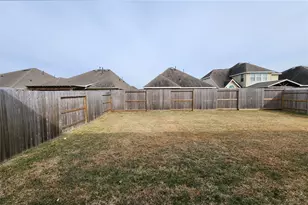 8430 Bay Rdg Cir, Baytown, TX 77523 - Photo 25