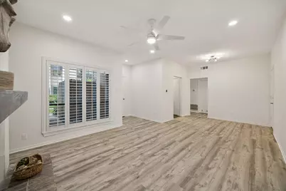 1201 Bering Drive #45, Houston, TX 77057 - Photo 5