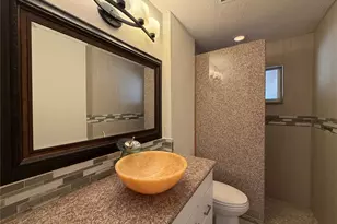 9418 Beverly Hill St, Houston, TX 77063 - Photo 13