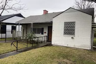 6705 Linden St, Houston, TX 77087 - Photo 3