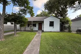 6705 Linden St, Houston, TX 77087 - Photo 1