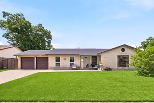 9711 Ebb St, Houston, TX 77089 - Photo 1